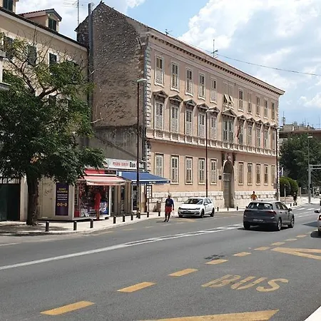 Old Theatre & Guest house Sibenik